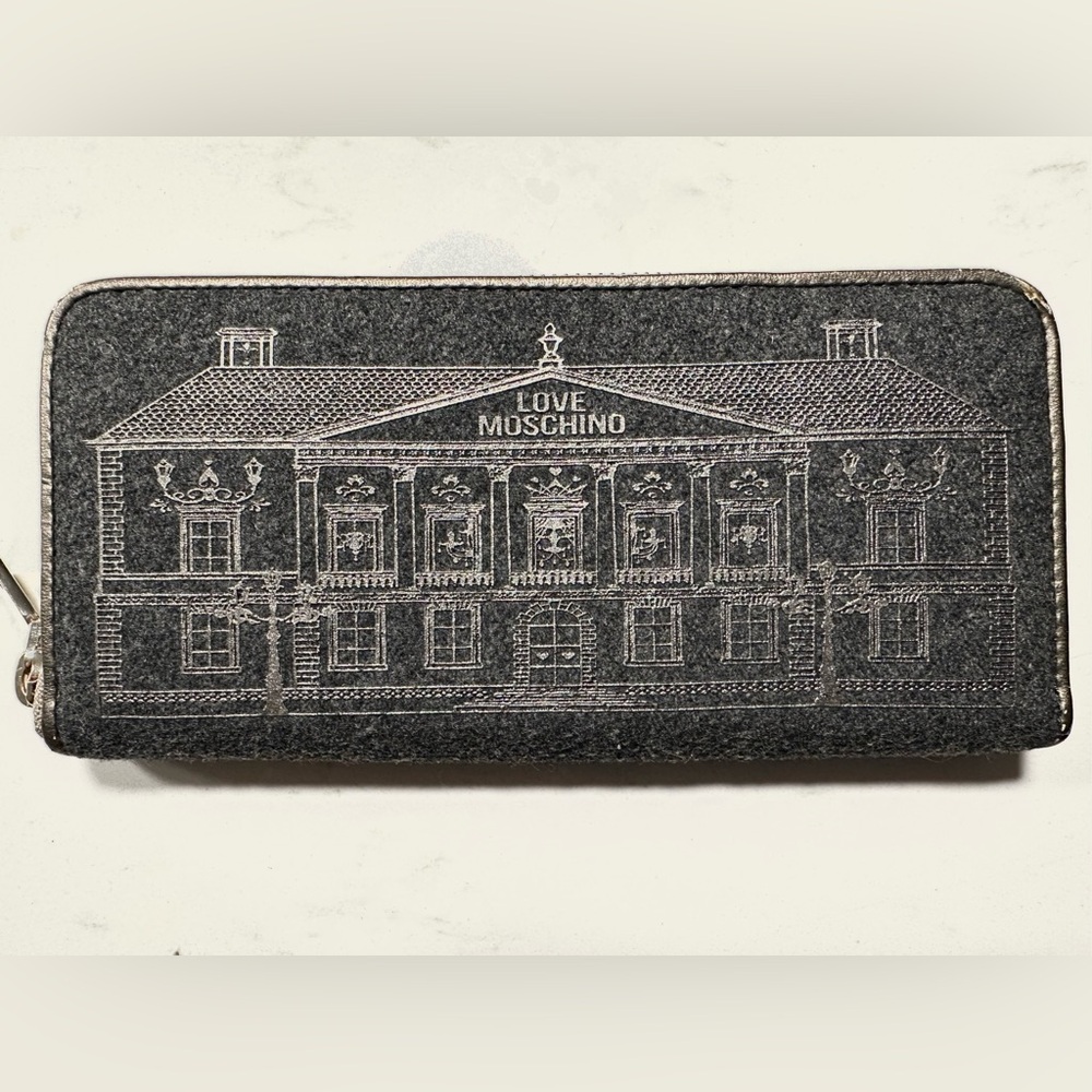 Love Moschino Clutch